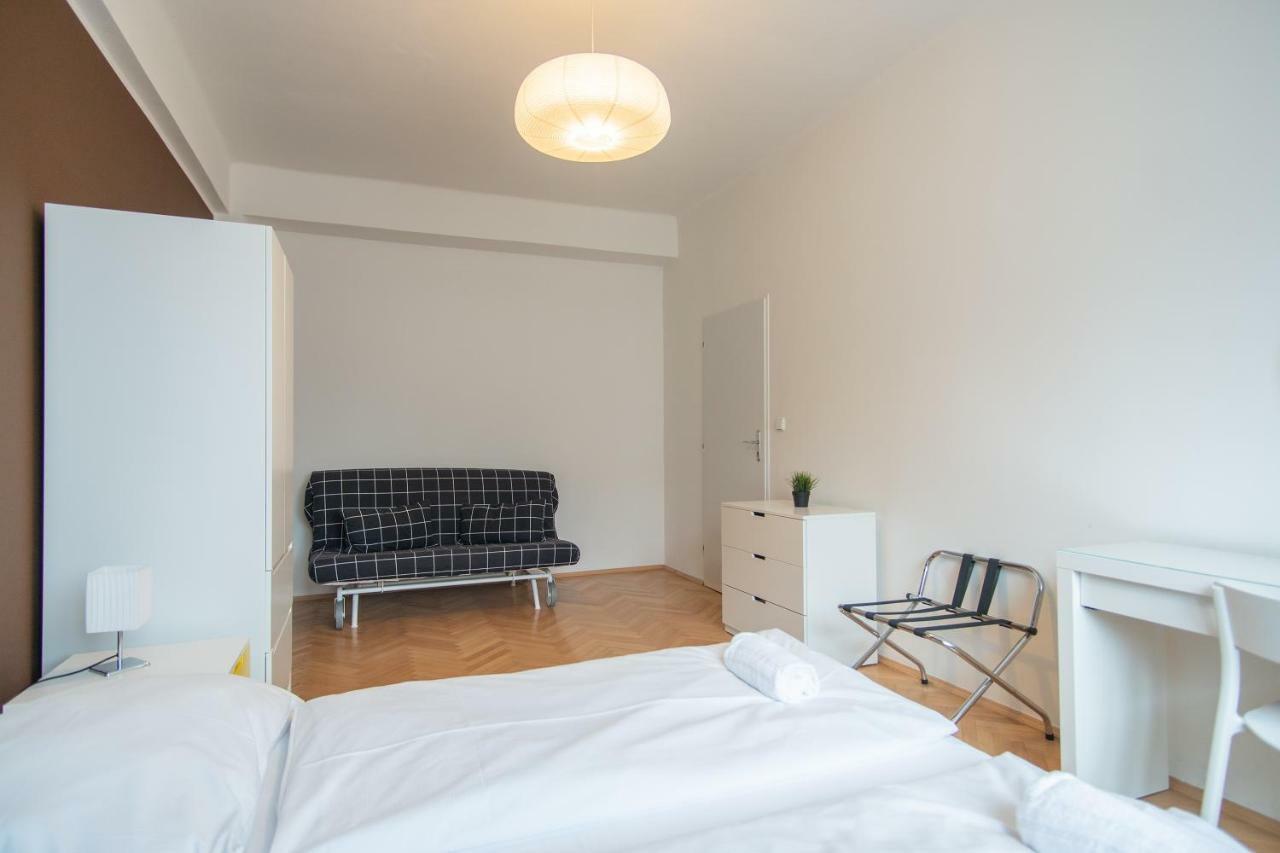 Blanicka 9 - 2 Apartment
